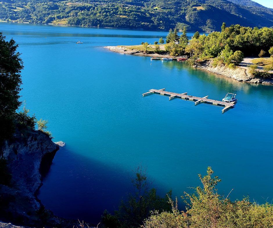 Découvrez les charmes du Lac de Serre Ponçon