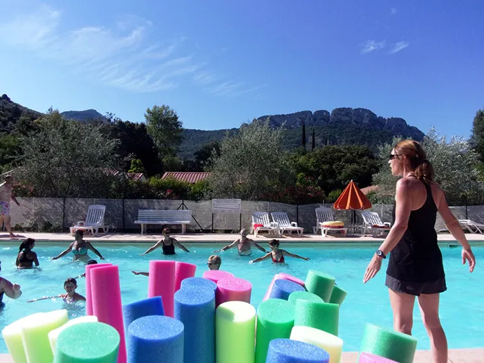 Animations Estivales Familiale En Piscine En Drome Provençale