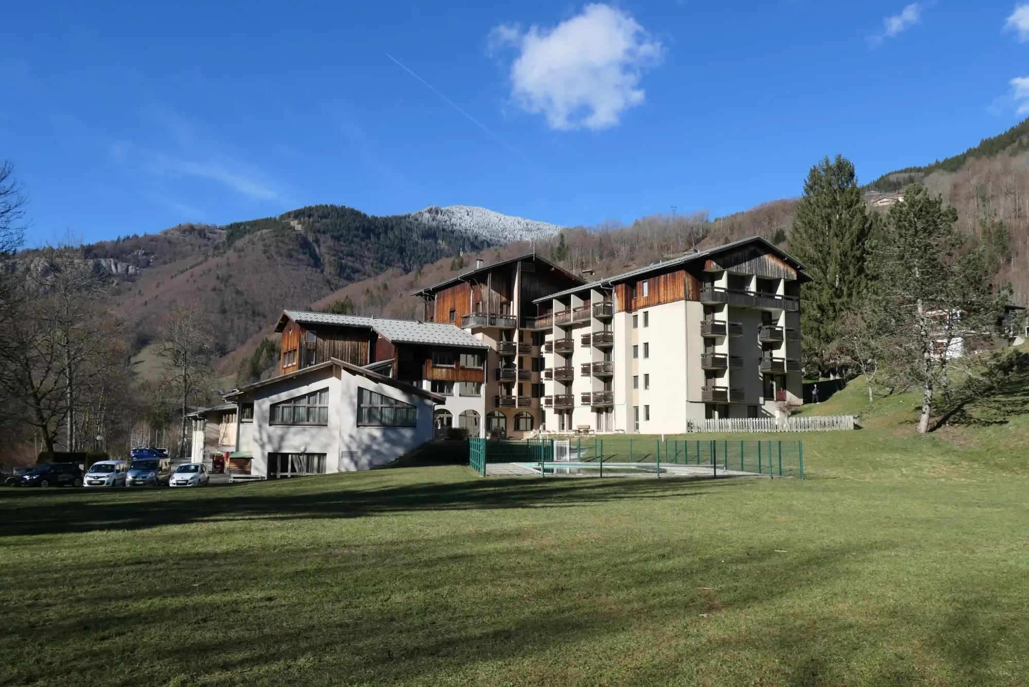vue de saint jean d'aulps et la résidence