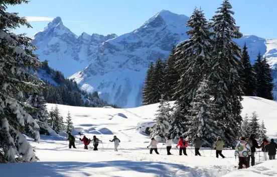 Vacances à la montagne en hiver