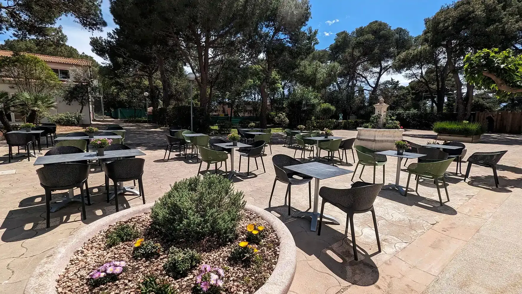 Terrasse Bar 6 2024 domaine d’Agde