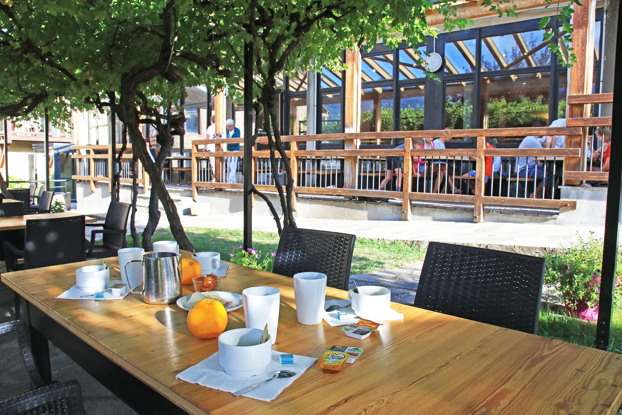 Terrasse Petit déjeuner chadenas