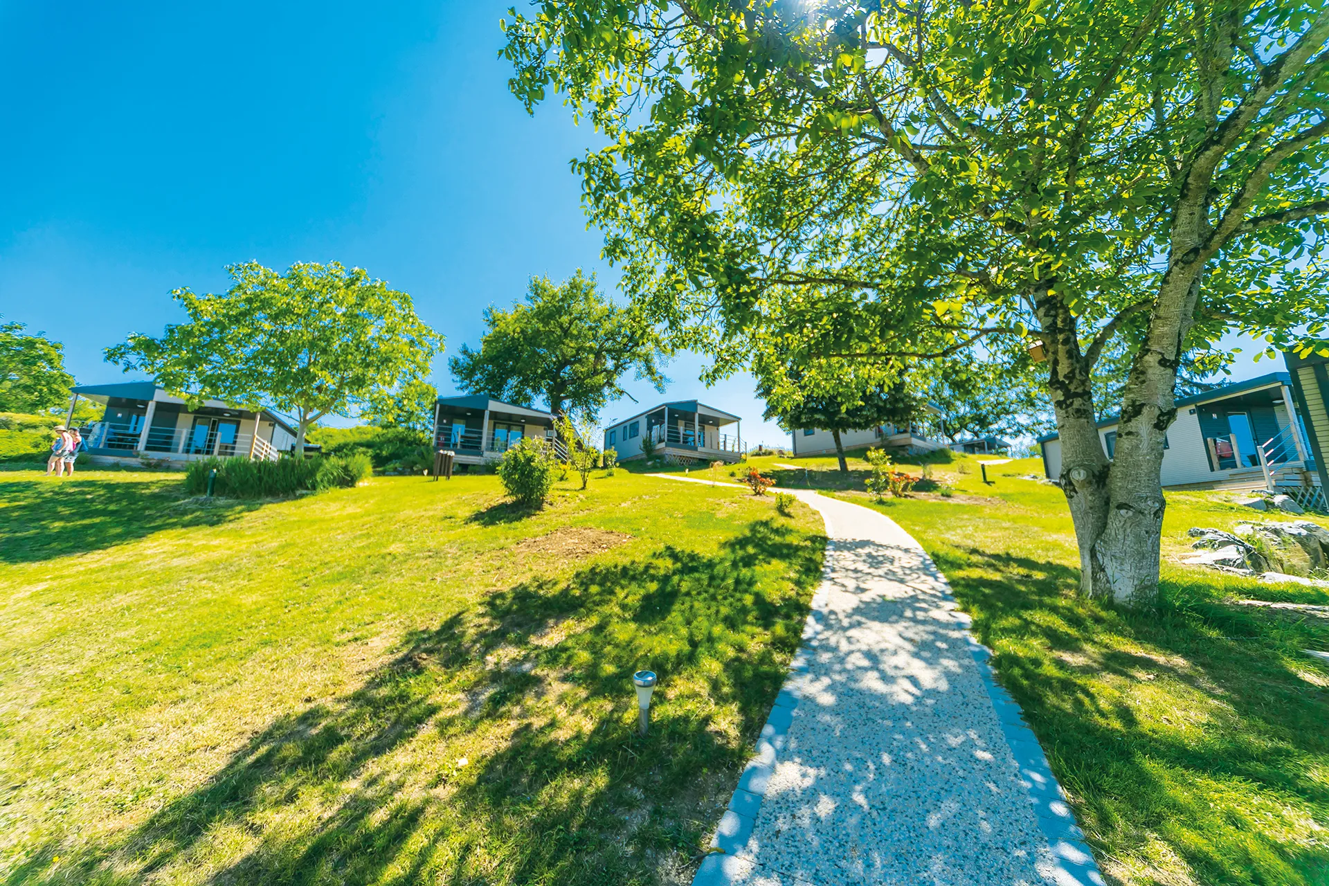 L ISLE JOURDAIN Cottages