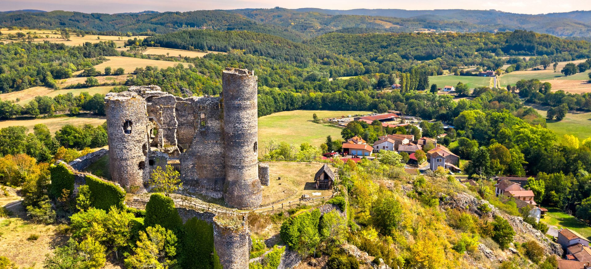 châteaux en Auvergne