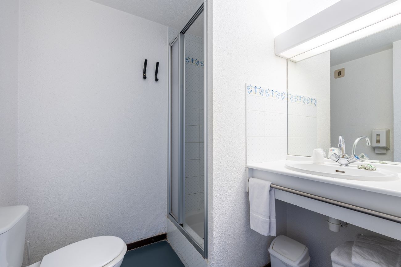 Sdb Ch Standard Les Cedres Reduit